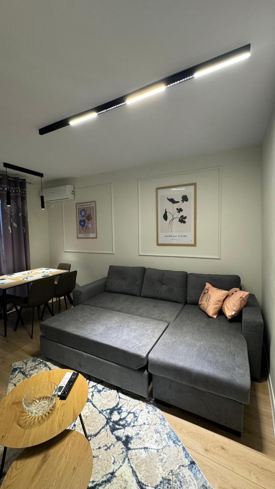 Charming Comfort Apartment Tirana Extérieur photo