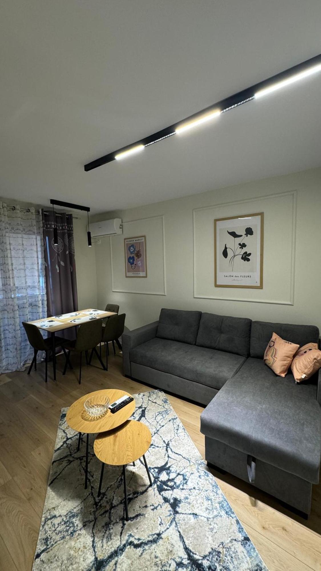 Charming Comfort Apartment Tirana Extérieur photo