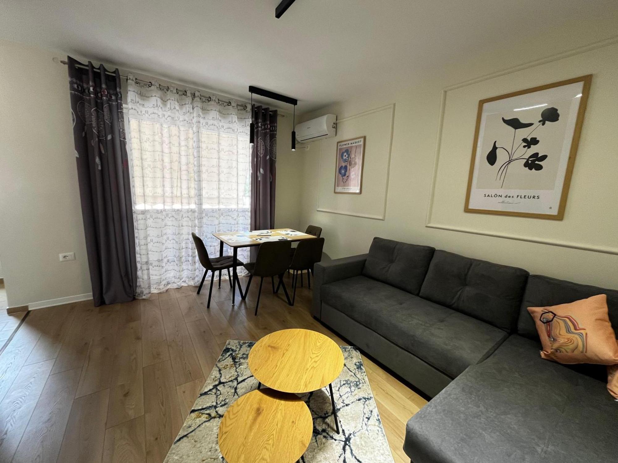 Charming Comfort Apartment Tirana Extérieur photo