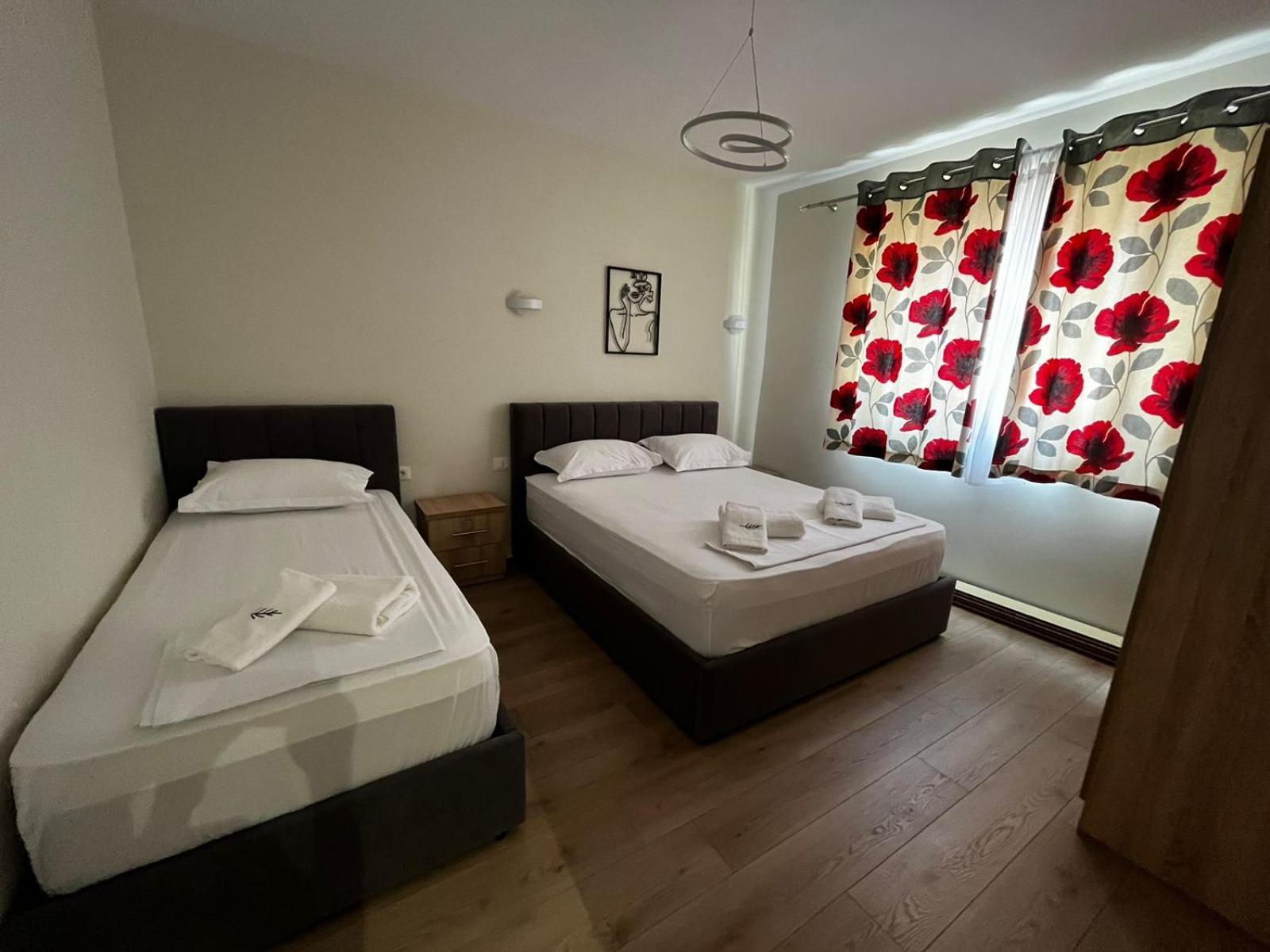 Charming Comfort Apartment Tirana Extérieur photo