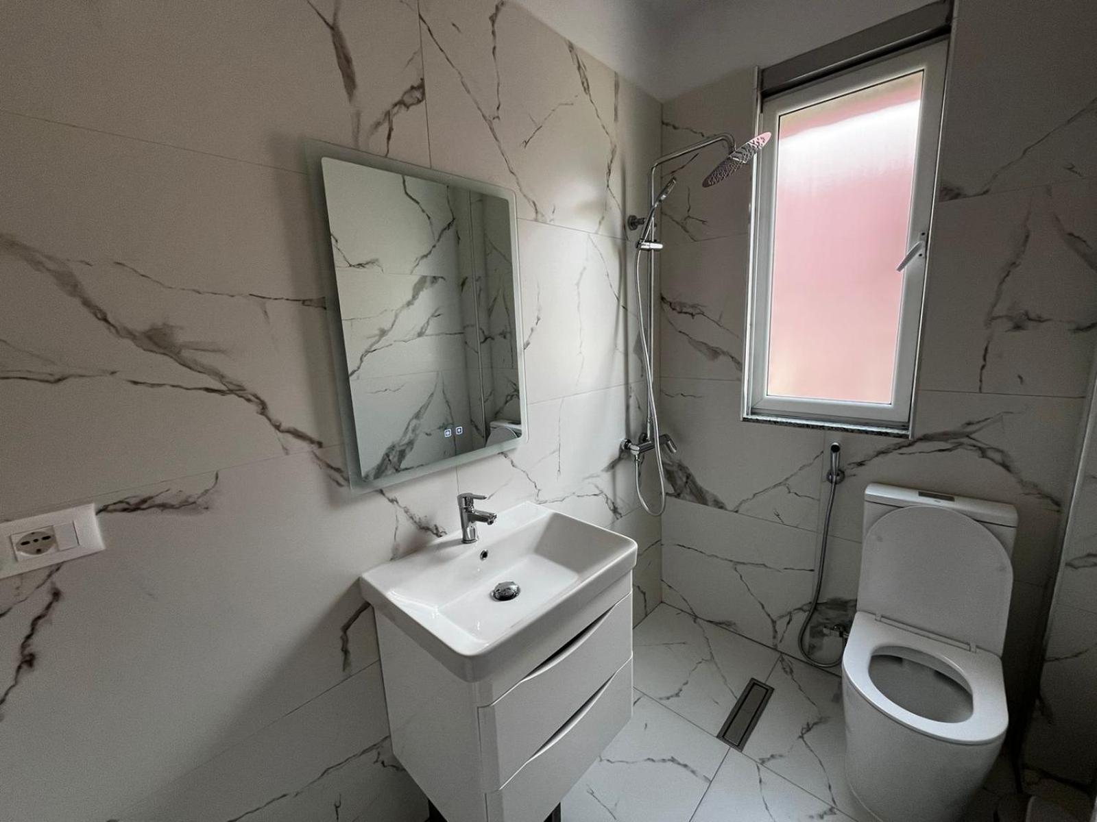 Charming Comfort Apartment Tirana Extérieur photo